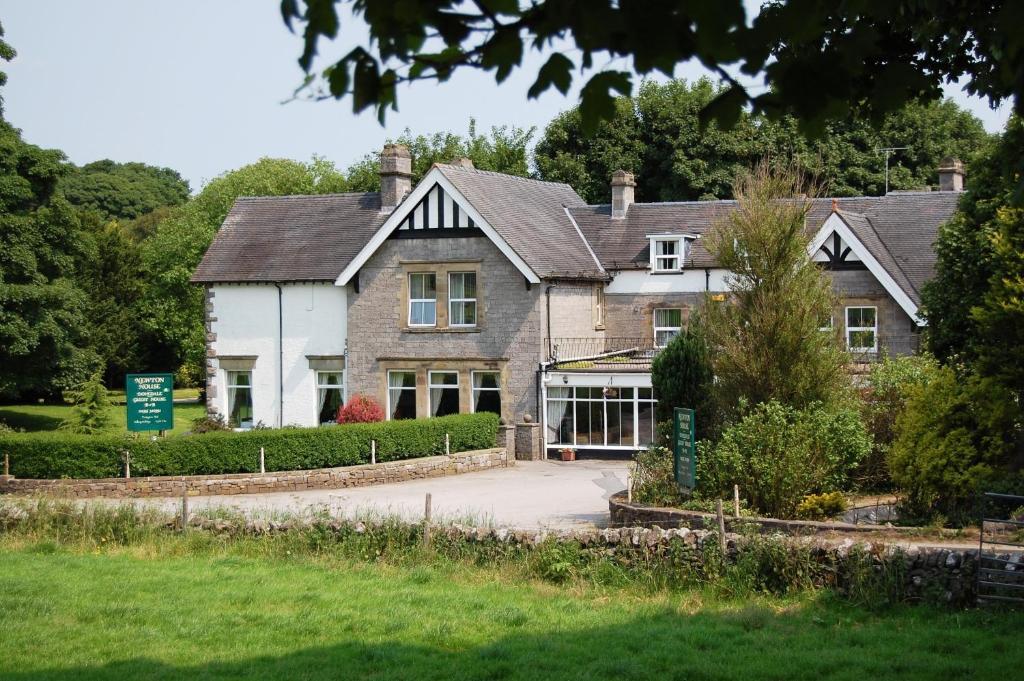 Newton House Hotel 앨스톤필드 외부 사진